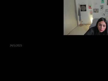 webcam girl ashlyeroberts01 image #4441736