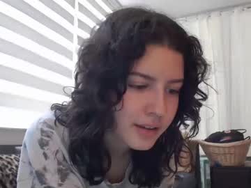webcam girl frenchava image #4240540