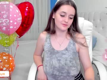 webcam girl emmika_ image #4563377