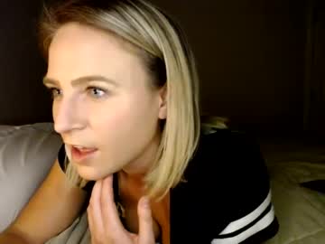 webcam girl candy_kitten69 image #3220421