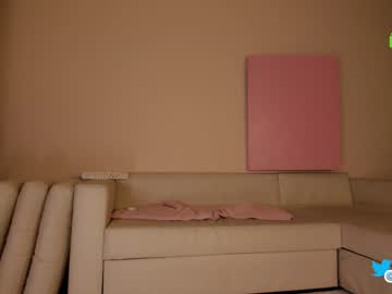 webcam girl hollyextra image #5365319