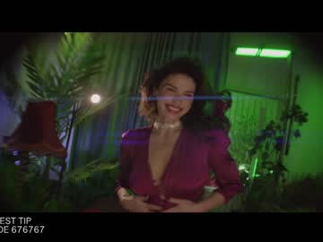 webcam girl lucieoude_ image #3757277
