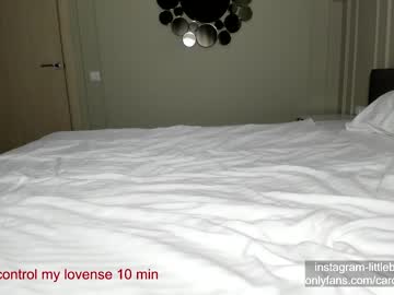 webcam girl carolinaherera image #4377110