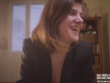 webcam girl claire_moulin image #1021059
