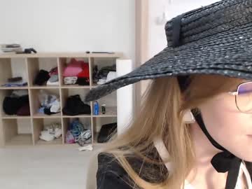webcam girl scharmanta image #5248334