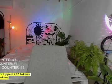 webcam girl lonelly_lolly98 image #3995460
