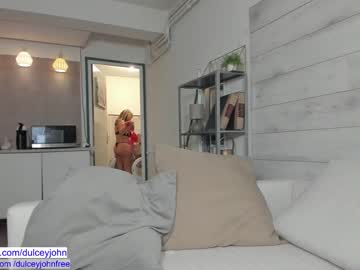 webcam girl dulceyjohn image #6811124