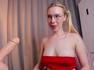 webcam girl nerdy_freyua image #4847769