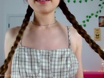 webcam girl ambertan1 image #4376431