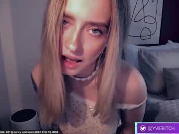webcam girl _yvie_ image #5828691