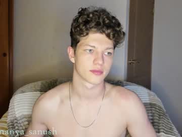 webcam man manya_sanush image #1789275