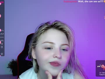webcam girl shy_blondiee image #3829007