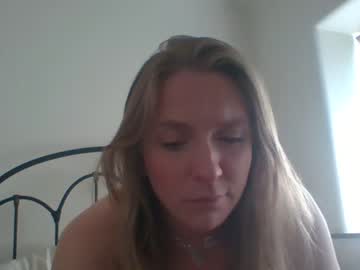 webcam girl sausages000 image #4517415