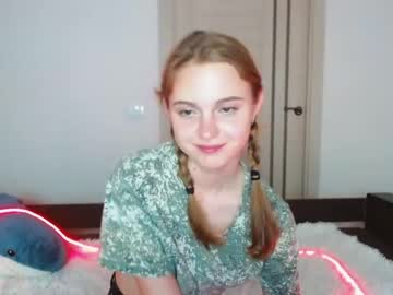 webcam girl shy_mirabel image #2206037