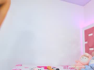 webcam girl nicolle_mitchelle image #5422069
