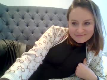 webcam girl eatmypie69 image #5701765