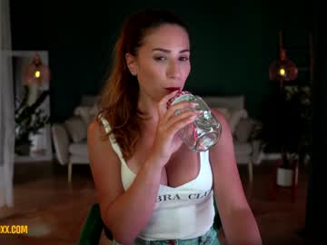 webcam girl provocatrixx image #2501998
