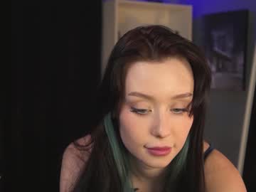 webcam girl ella_knockers_xl image #3202032