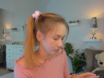 webcam girl lila_kik image #2737047