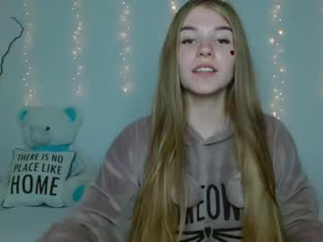 webcam girl little__cherrry image #2480323
