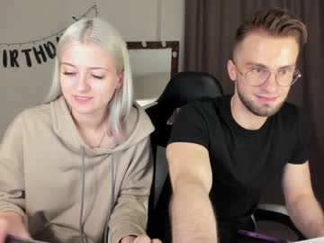 webcam couple dominant_family image #1588079