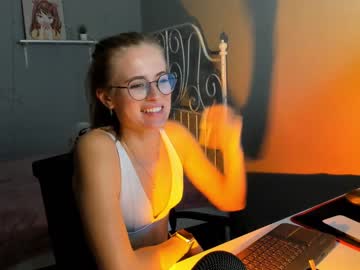 webcam girl linellali image #2461929