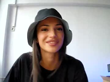 webcam girl toocutetohandle image #2623096