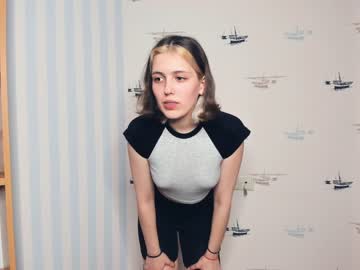 webcam girl sun_like_hugs image #4407214