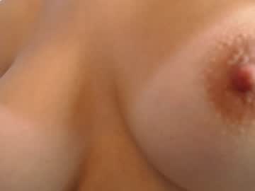 webcam girl eat_mee_out image #2700135
