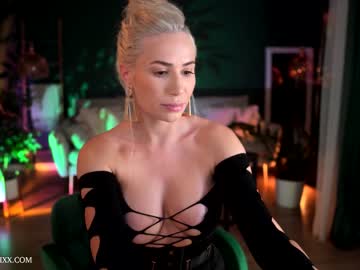 webcam girl provocatrixx image #2904298