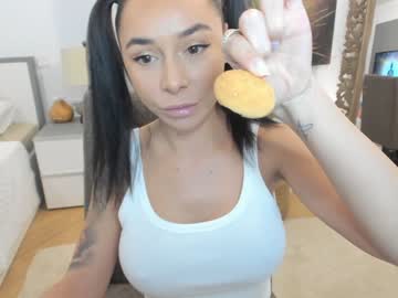 webcam girl squirtbetty image #424333
