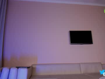 webcam girl hollyextra image #5940585