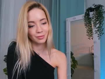 webcam girl emmi_rosee image #1049084
