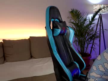 webcam girl naughtyrider69 image #1605326
