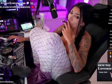 webcam girl evelyne92 image #5569273