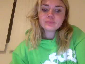 webcam girl cassidyyqueen image #4323582