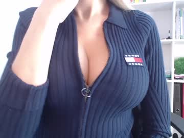 webcam girl drink_my_juices image #1085655