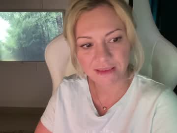 webcam girl kiradivine image #2787040