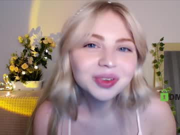webcam girl shy_blondiee image #3727225
