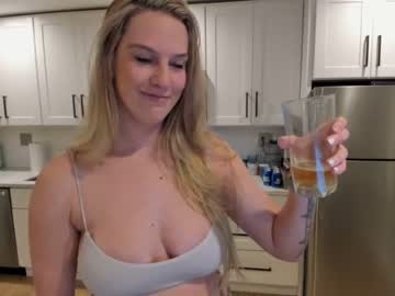 webcam girl rach_thetall1 image #3385388