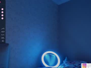 webcam girl bzzzme image #6441532