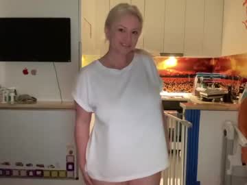 webcam girl kiradivine image #3978114