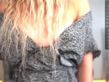 webcam girl kelly_the_horniest image #5074096