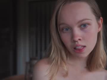 webcam girl bibi_it_is image #3515935