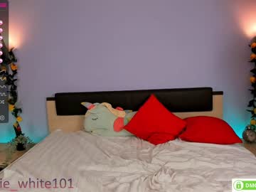 webcam girl foxhilary image #1931477