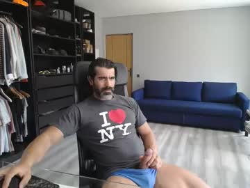 webcam man latino23bom image #4990330