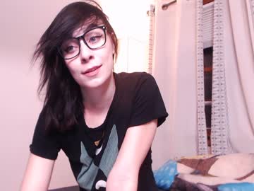 webcam girl eeeveee image #398343
