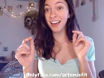 webcam girl artemisfit image #1489555