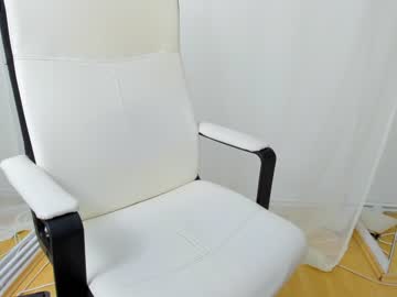 webcam girl ingridblondy94 image #2405377