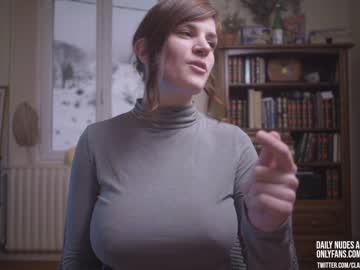 webcam girl claire_moulin image #1063467